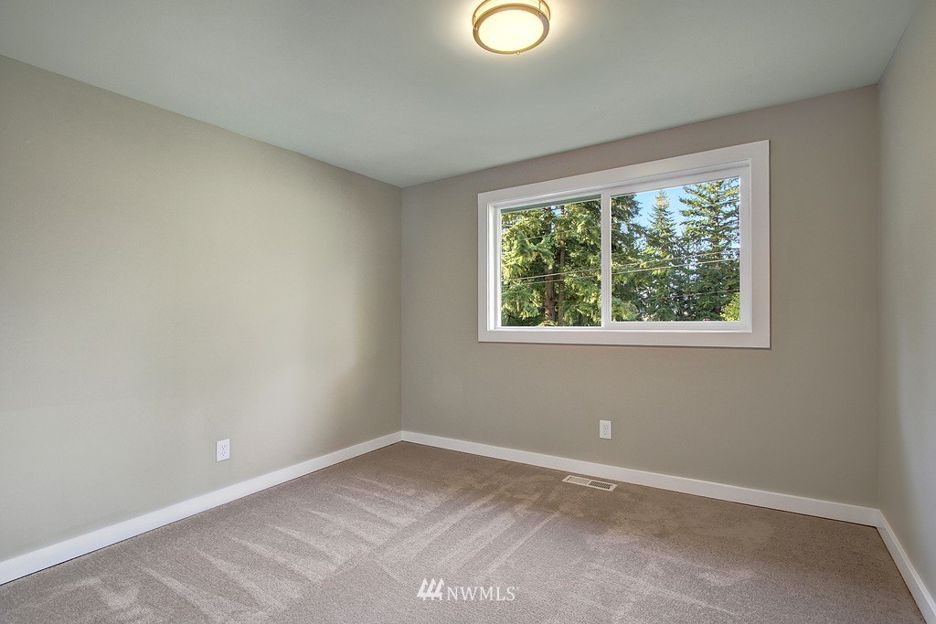 23723 5th Avenue West Bothell, WA 98021 - Photo 8 of 17