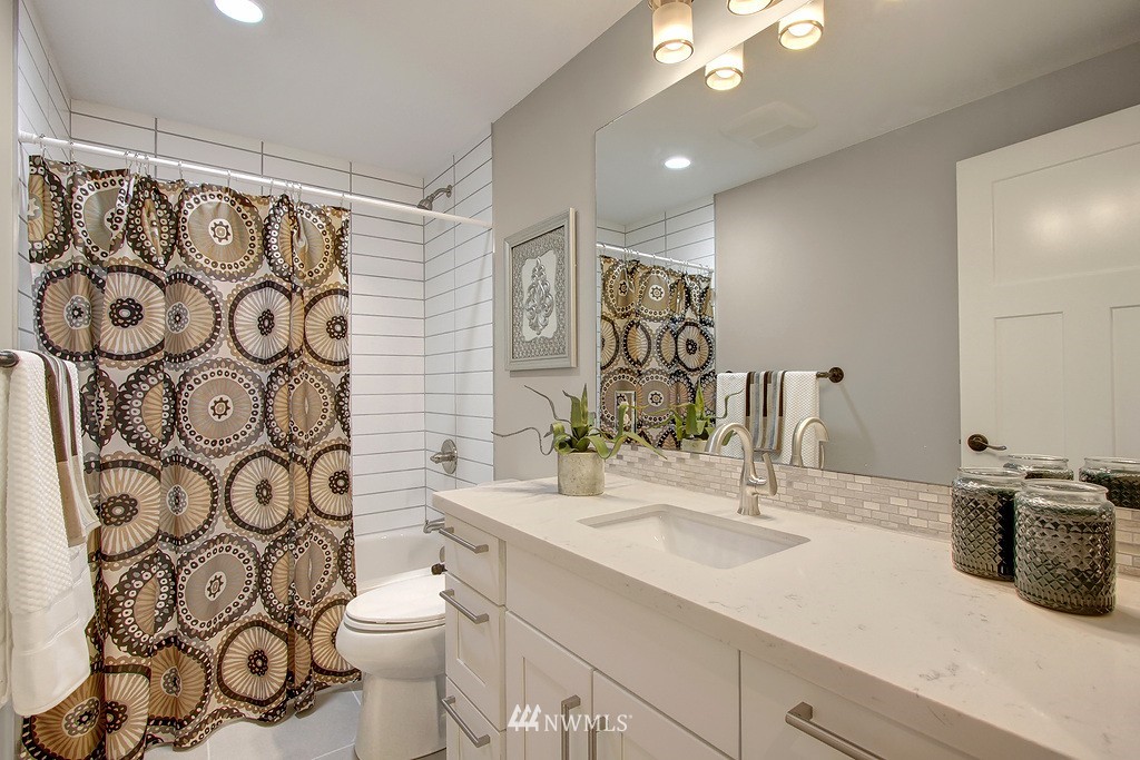 23723 5th Avenue West Bothell, WA 98021 - Photo 10 of 17
