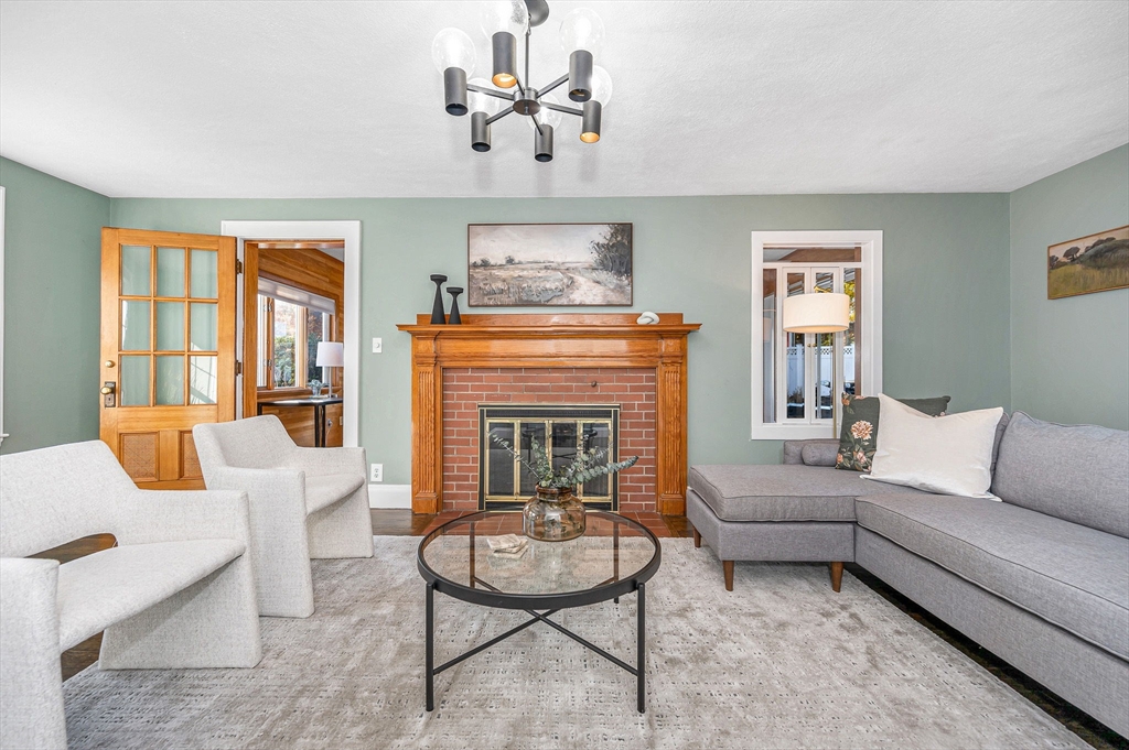 29 Knollwood Road Reading, MA 01867 - Photo 6 of 36 Gallery Image 6