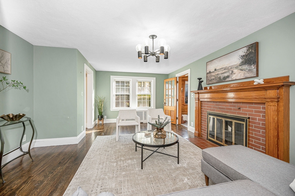 29 Knollwood Road Reading, MA 01867 - Photo 7 of 36 Gallery Image 7