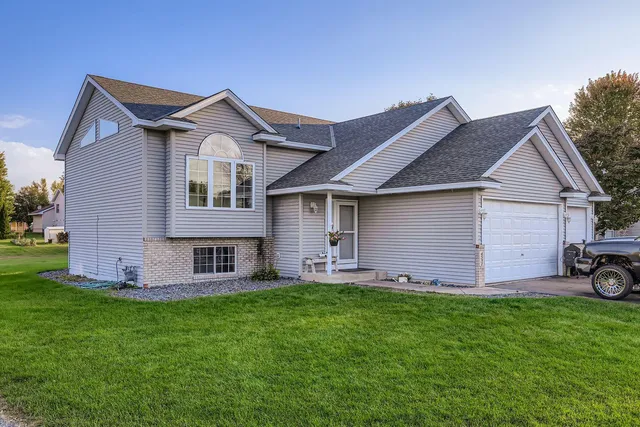 $374,900 | 4531 230th Lane Northwest, St. Francis, MN 55070