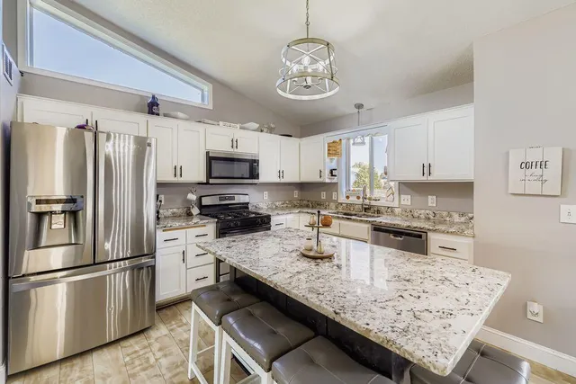 $374,900 | 4531 230th Lane Northwest, St. Francis, MN 55070