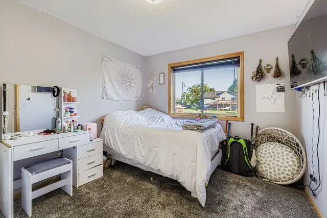 $374,900 | 4531 230th Lane Northwest, St. Francis, MN 55070