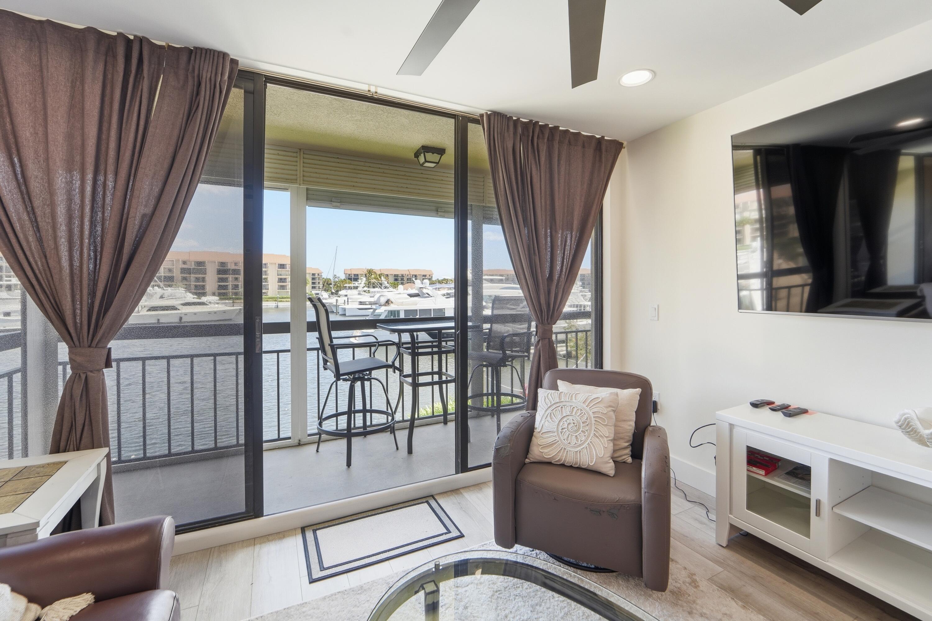 2501 Marina Isle Way, Unit 203 Jupiter, FL 33477 - Photo 14 of 67 Living Space View