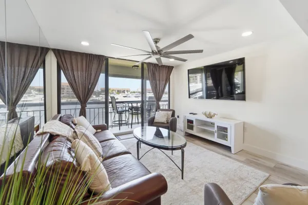 $590,000 | 2501 Marina Isle Way, Unit 203, Jupiter, FL 33477