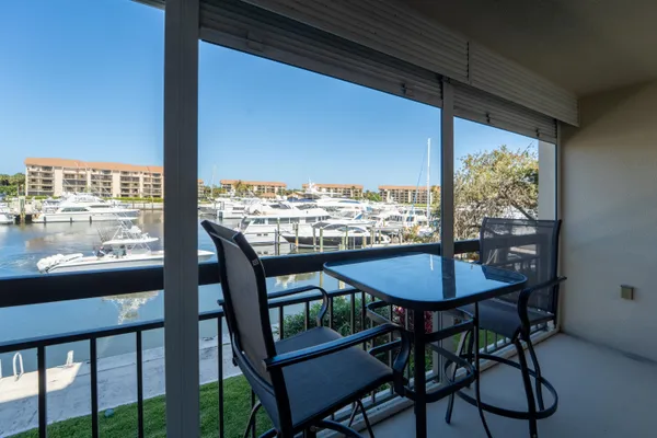 $590,000 | 2501 Marina Isle Way, Unit 203, Jupiter, FL 33477