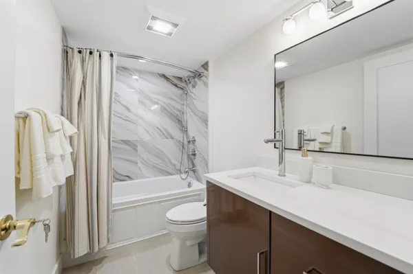 $590,000 | 2501 Marina Isle Way, Unit 203, Jupiter, FL 33477