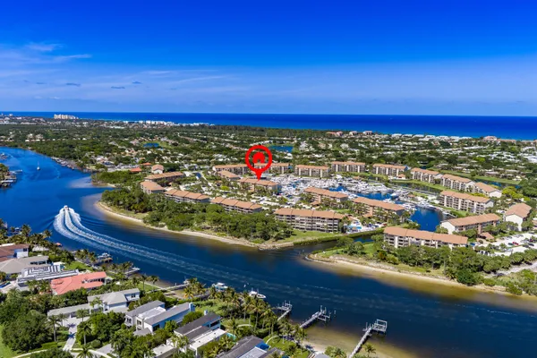 $590,000 | 2501 Marina Isle Way, Unit 203, Jupiter, FL 33477