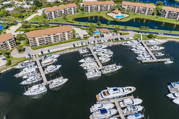 $590,000 | 2501 Marina Isle Way, Unit 203, Jupiter, FL 33477