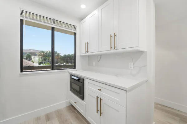 $590,000 | 2501 Marina Isle Way, Unit 203, Jupiter, FL 33477