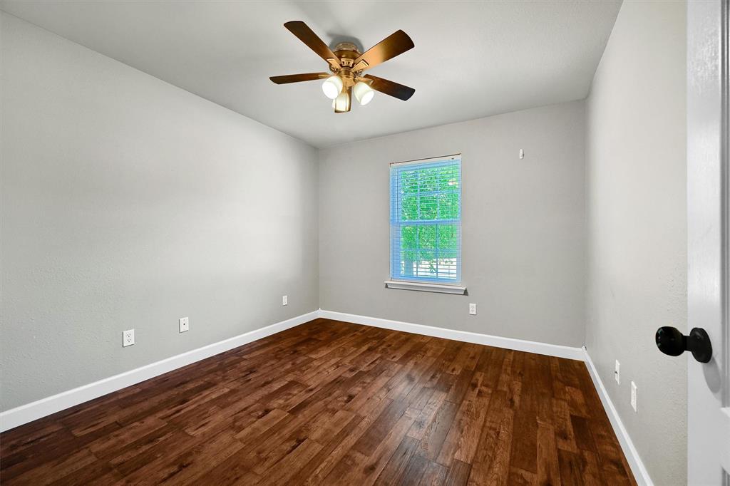 187 Square Dance Road Denison, TX 75021 - Photo 14 of 19 Gallery Image 14
