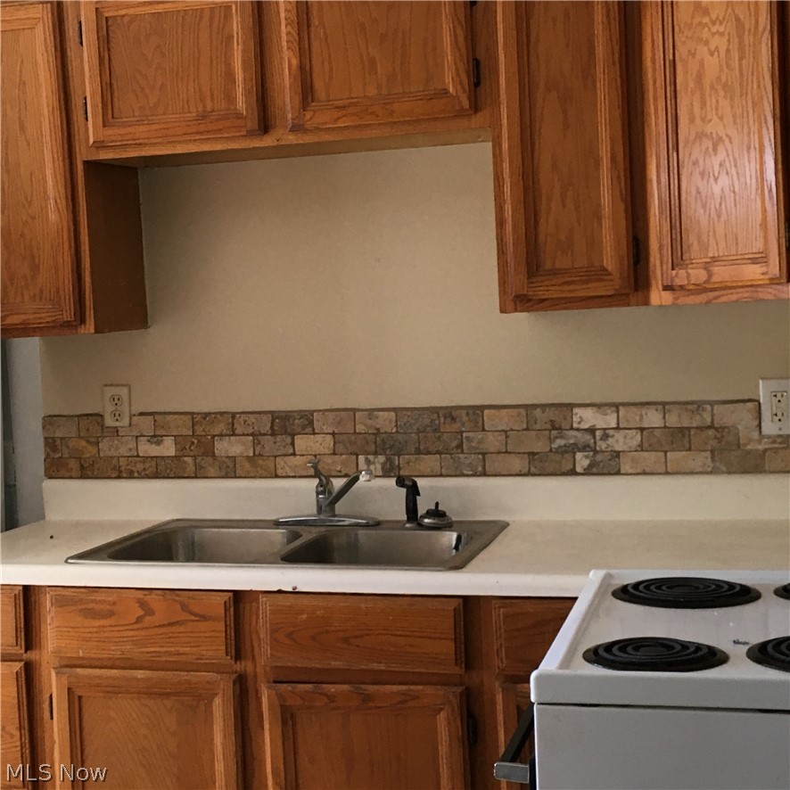 316 Warner Road Southeast Canton, OH 44707 - Photo 27 of 35 Gallery Image 27