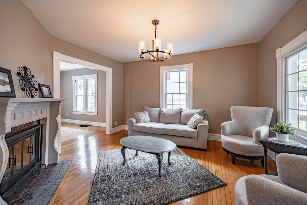 43 Dorchester Street Springfield, MA 01109 - Photo 12 of 32 Gallery Image 12