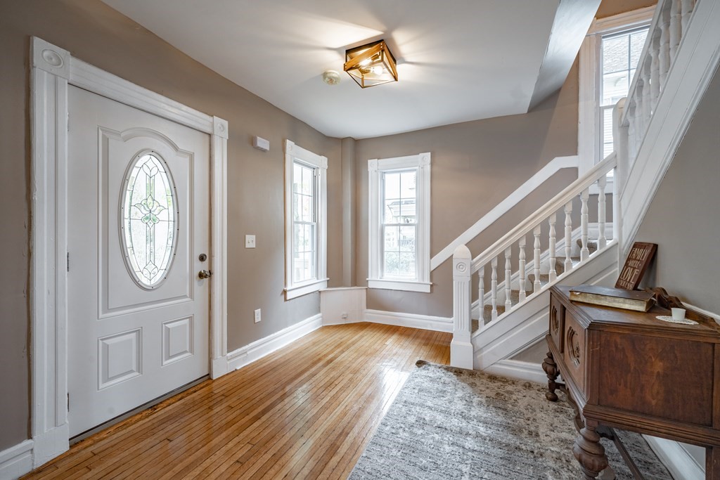 43 Dorchester Street Springfield, MA 01109 - Photo 5 of 32 Gallery Image 5