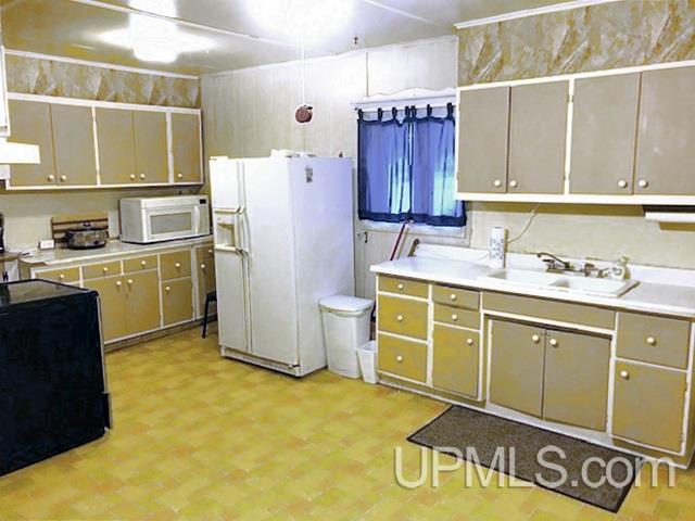 W9588 1 Mile Road Dunbar, WI 54119 - Photo 8 of 28 Gallery Image 8