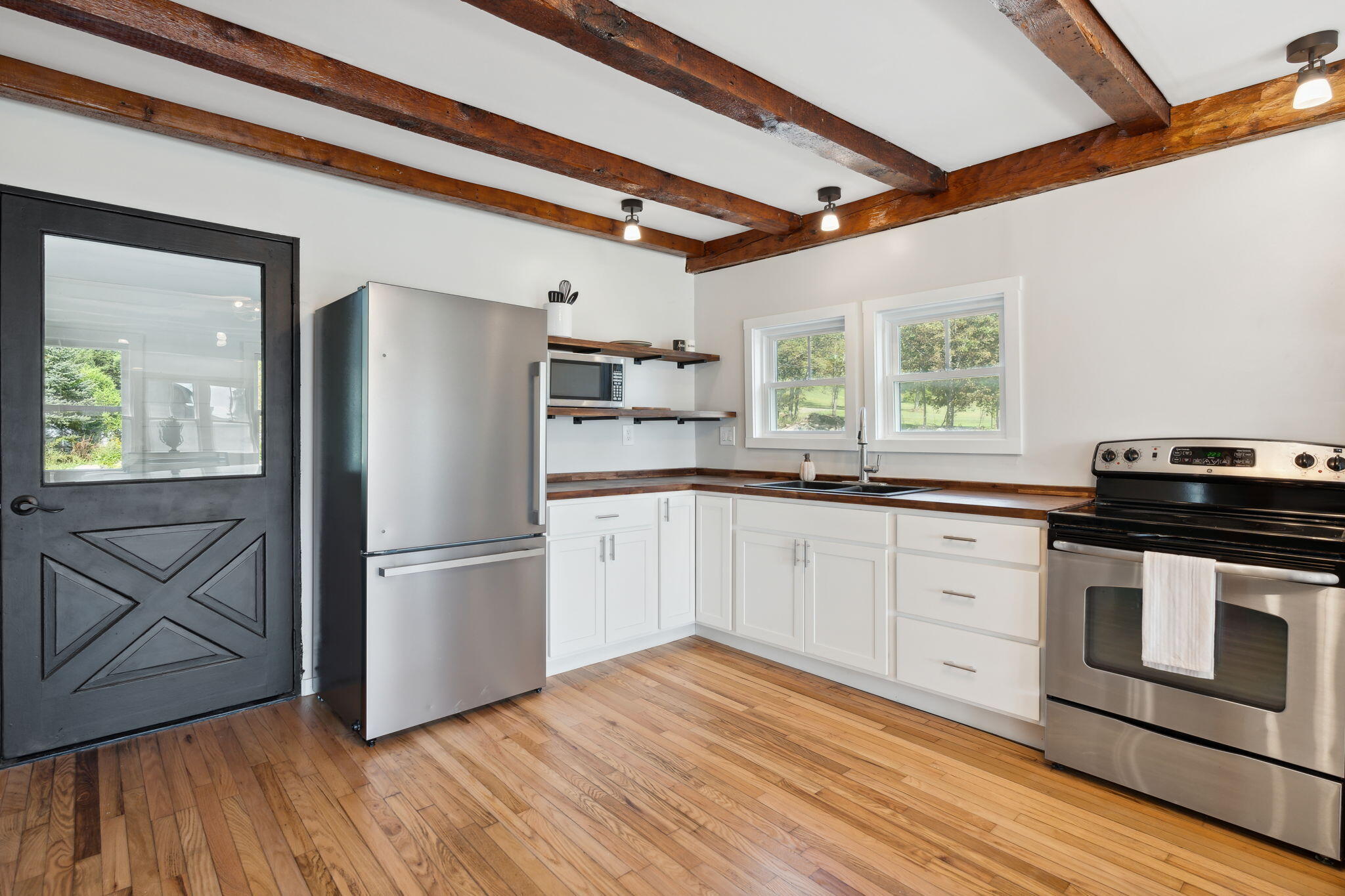 362 Hallowell Road Chelsea, ME 04330 - Photo 9 of 46 Main house kitchen