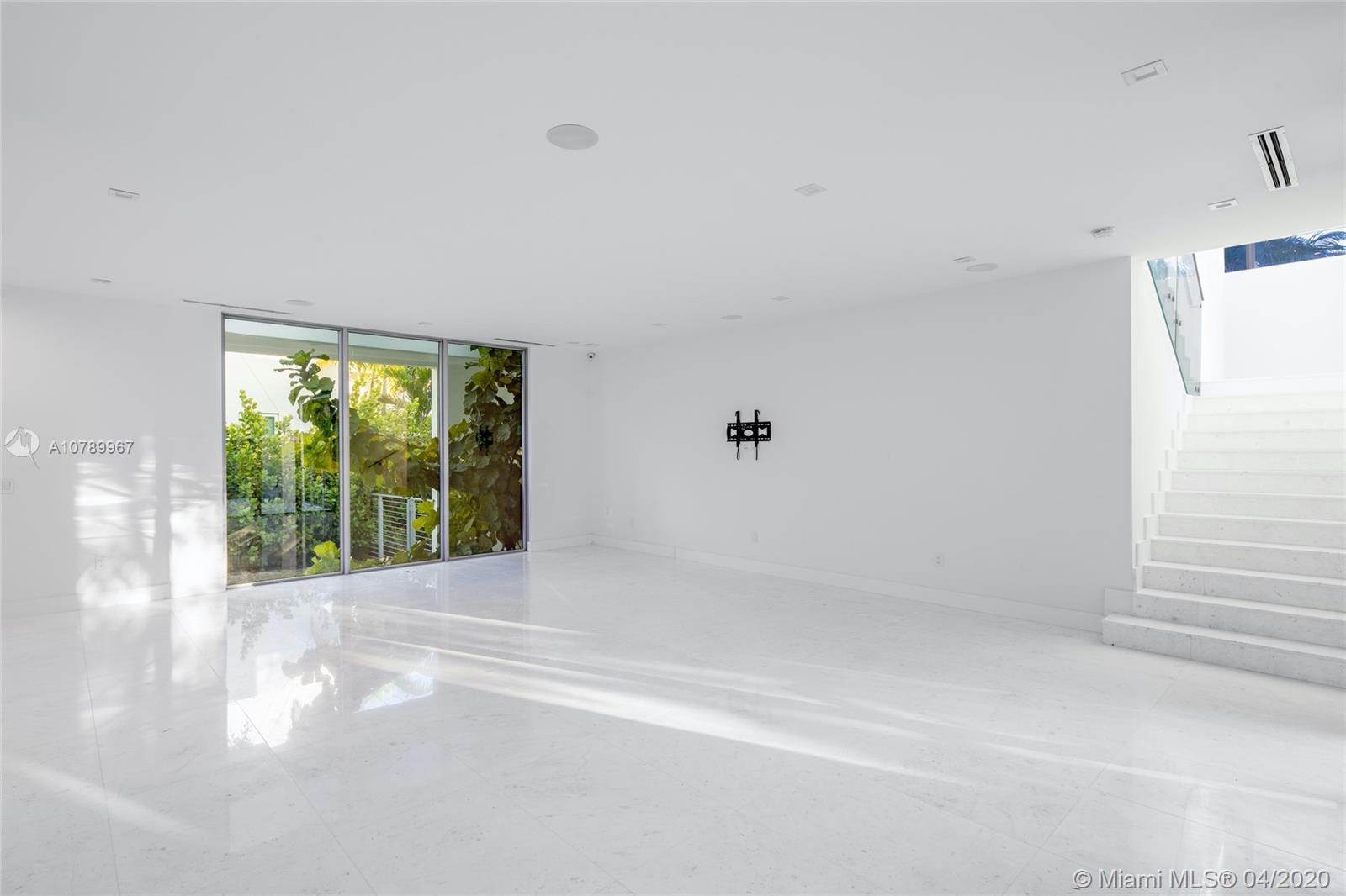 515 Harbor Drive Key Biscayne, FL 33149 - Photo 29 of 44