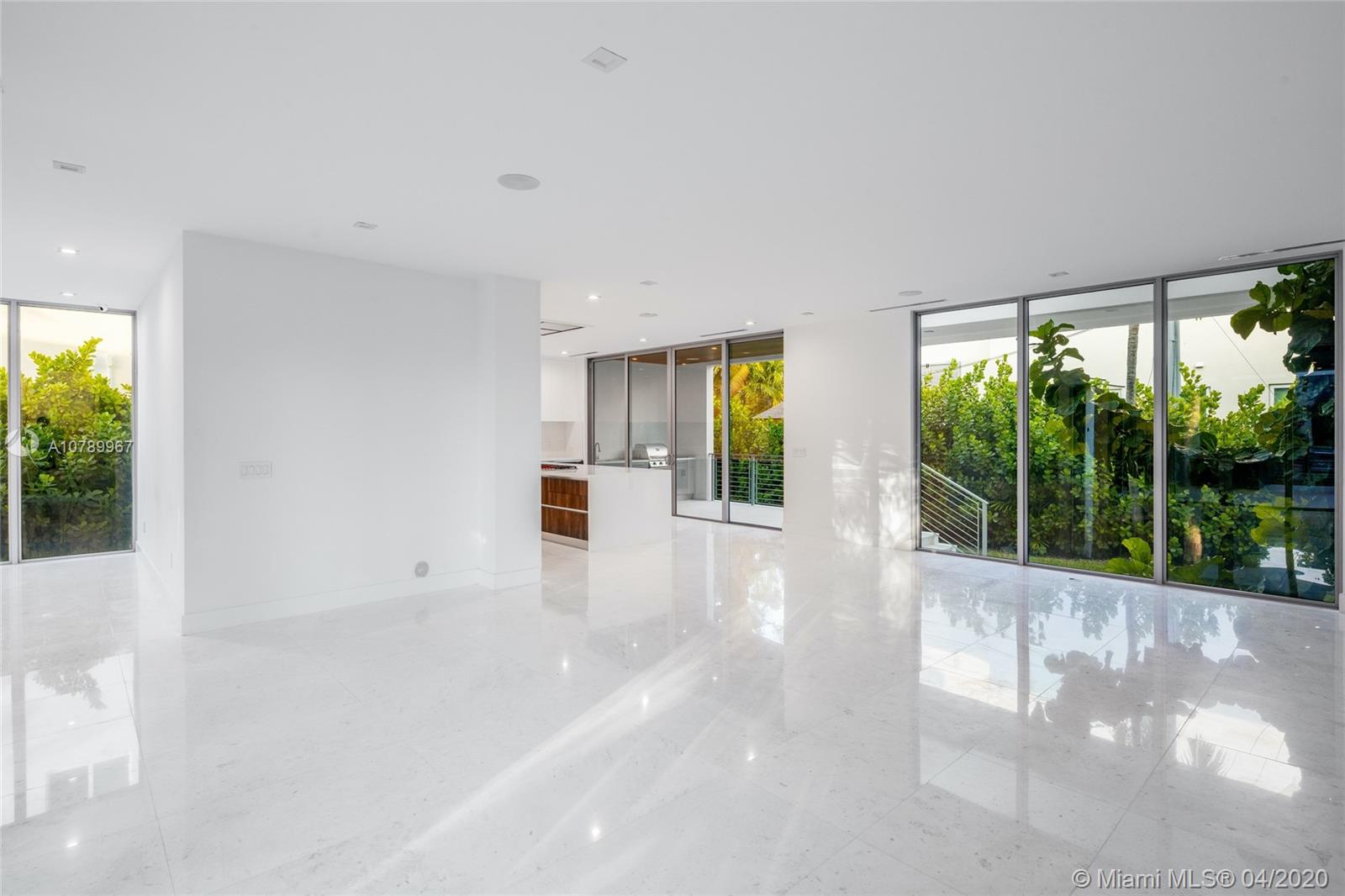 515 Harbor Drive Key Biscayne, FL 33149 - Photo 36 of 44