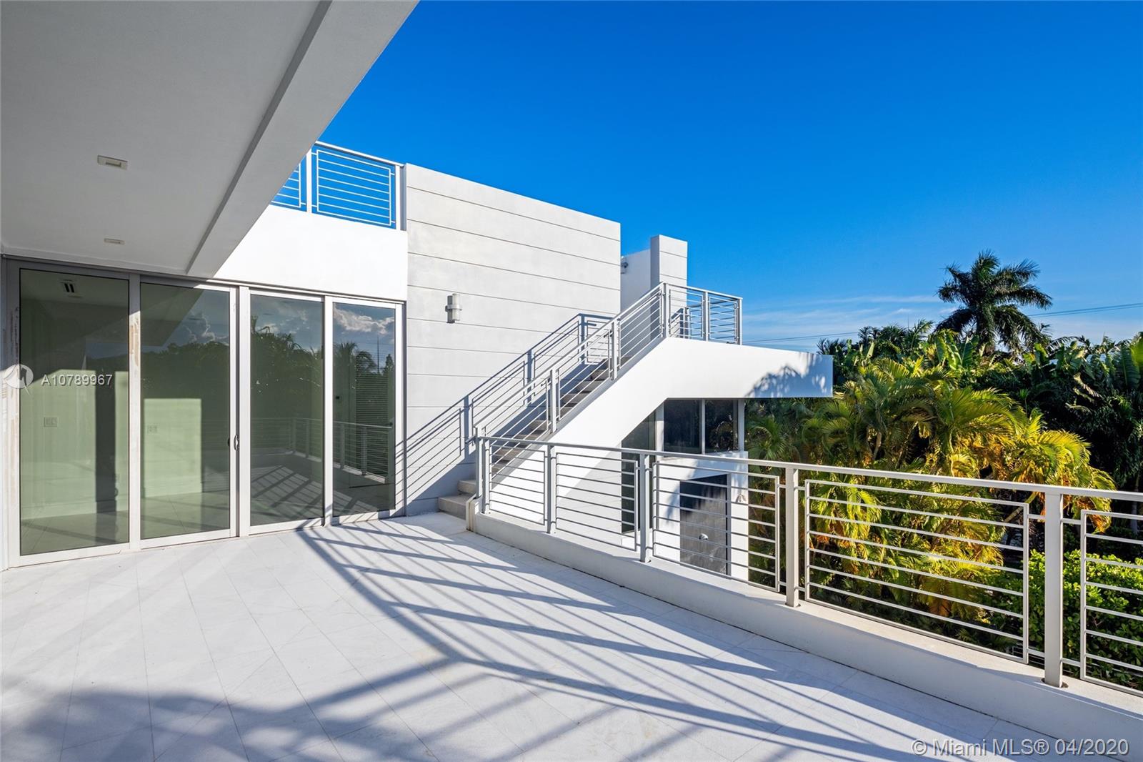 515 Harbor Drive Key Biscayne, FL 33149 - Photo 5 of 44