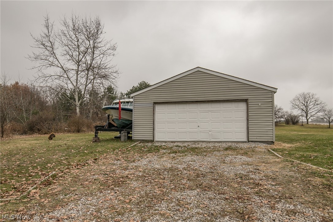 2587 Ridge Road Hinckley, OH 44233 - Photo 34 of 35