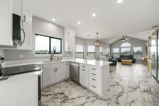 $349,000 | 7306 Tiff Nicole, Von Ormy, TX 78073