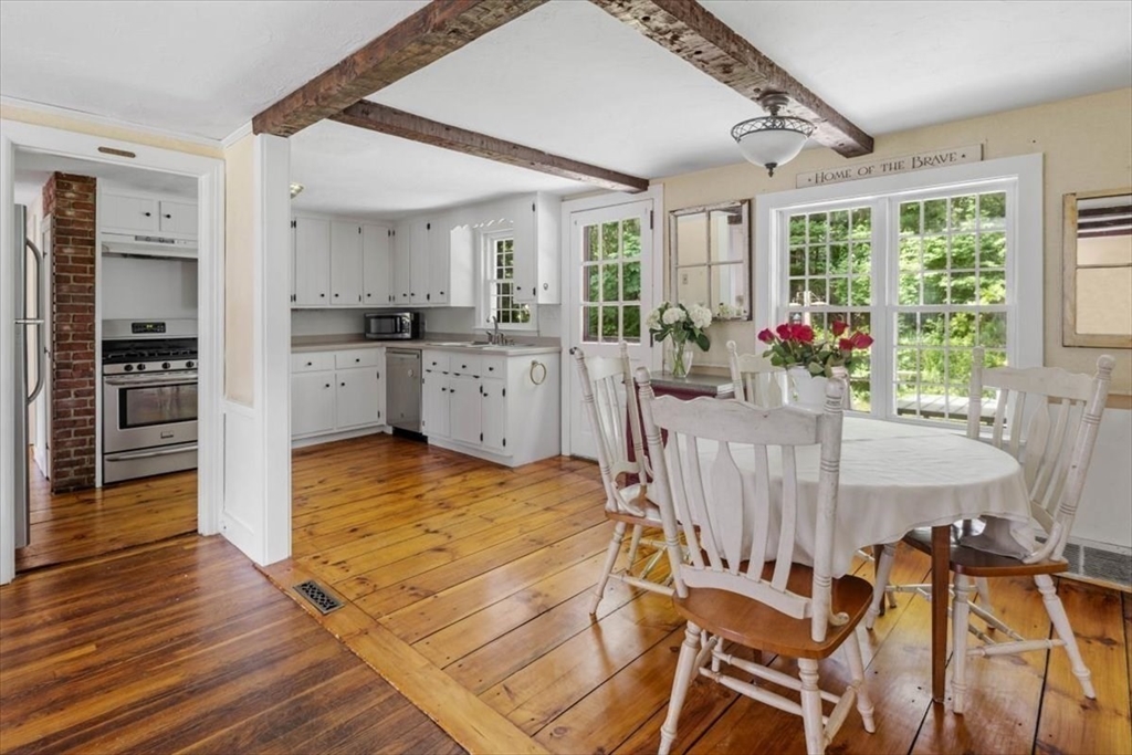 95 Wadsworth Road Duxbury, MA 02332 - Photo 8 of 34 Gallery Image 8