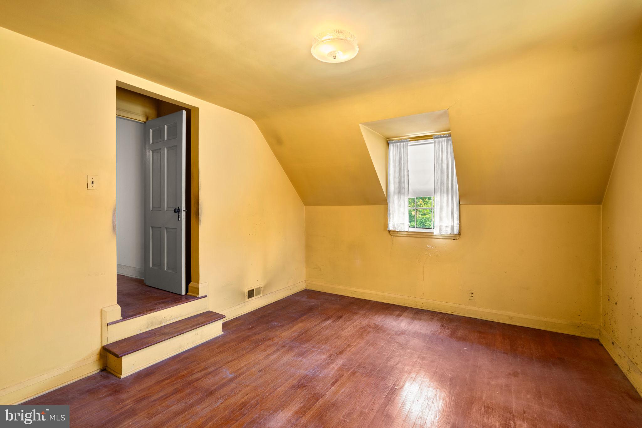 6824 Campfield Road Gwynn Oak, MD 21207 - Photo 25 of 40 Bedroom 3