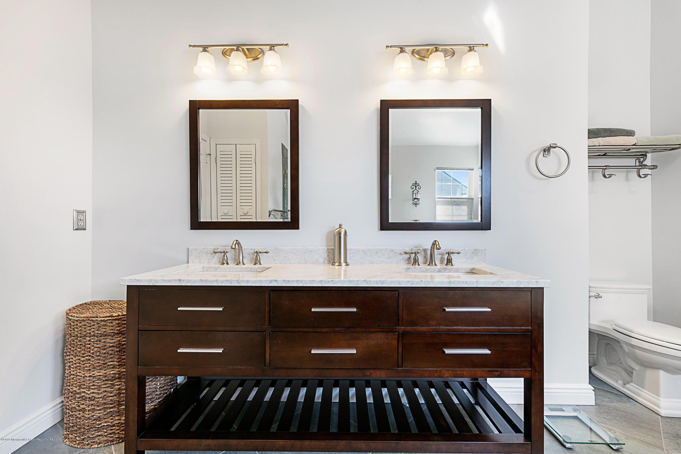 12 Raleigh Pass Colts Neck, NJ 07722 - Photo 31 of 50 12RaleighOnline-53