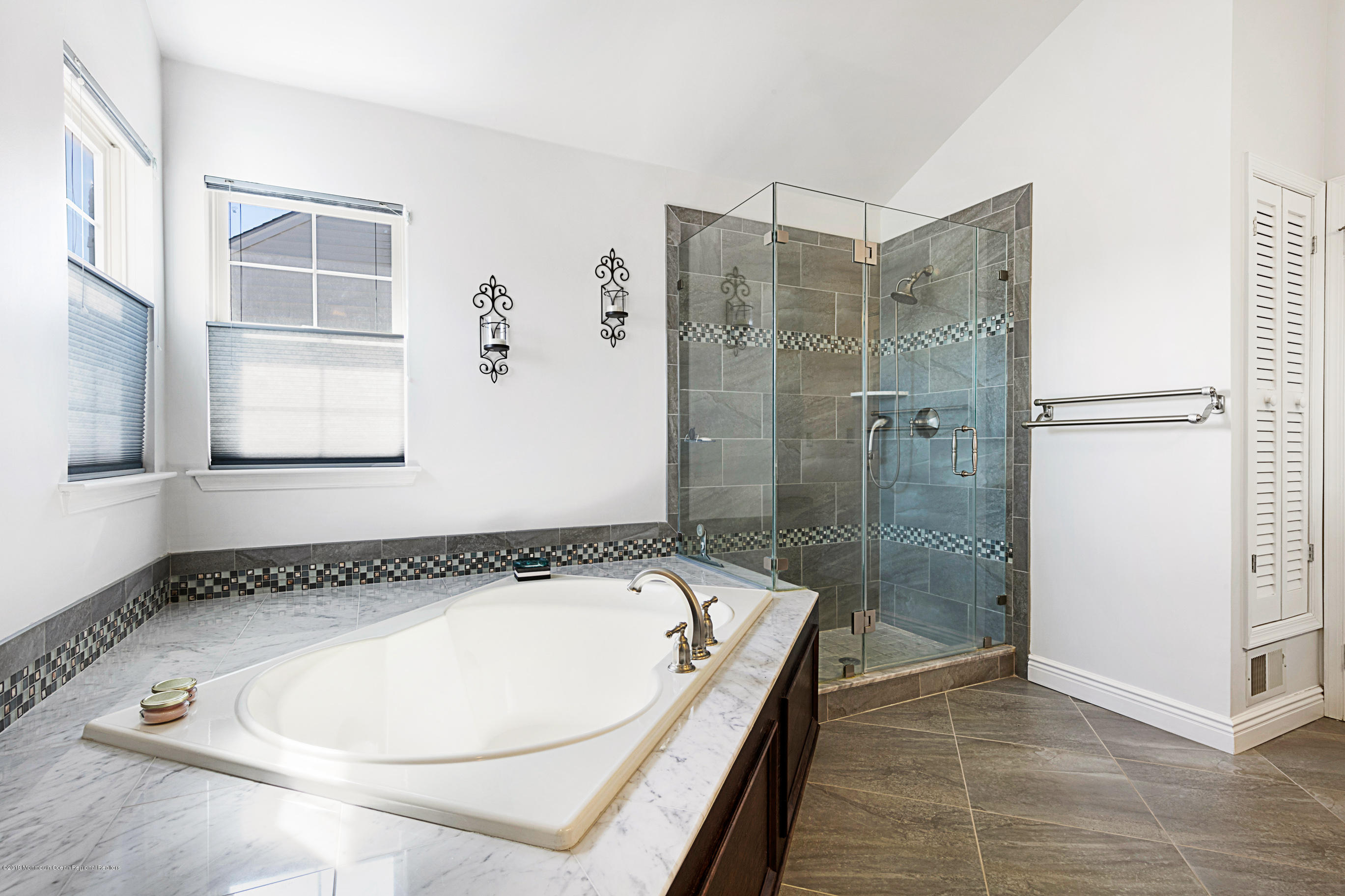 12 Raleigh Pass Colts Neck, NJ 07722 - Photo 33 of 50 12RaleighOnline-55