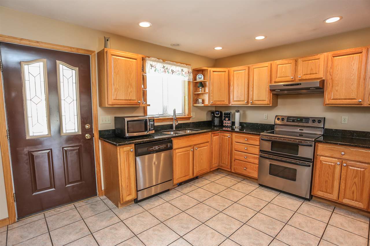 947 Cherry Valley Road Gilford, NH 03249 - Photo 7 of 40 Gallery Image 7