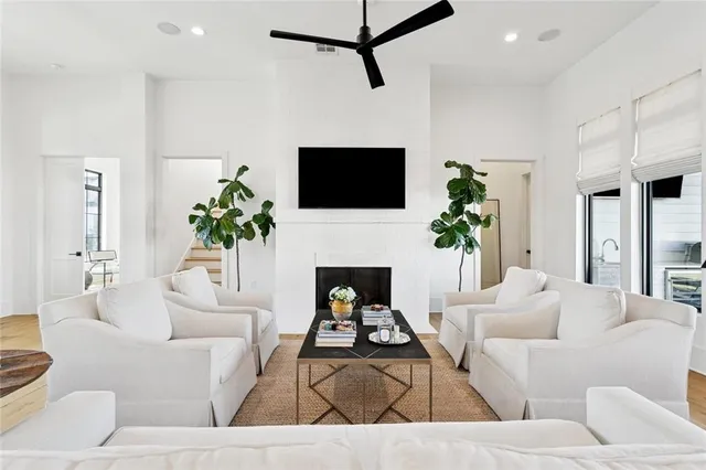 $1,185,000 | 801 Chretien Point Avenue, Covington, LA 70433