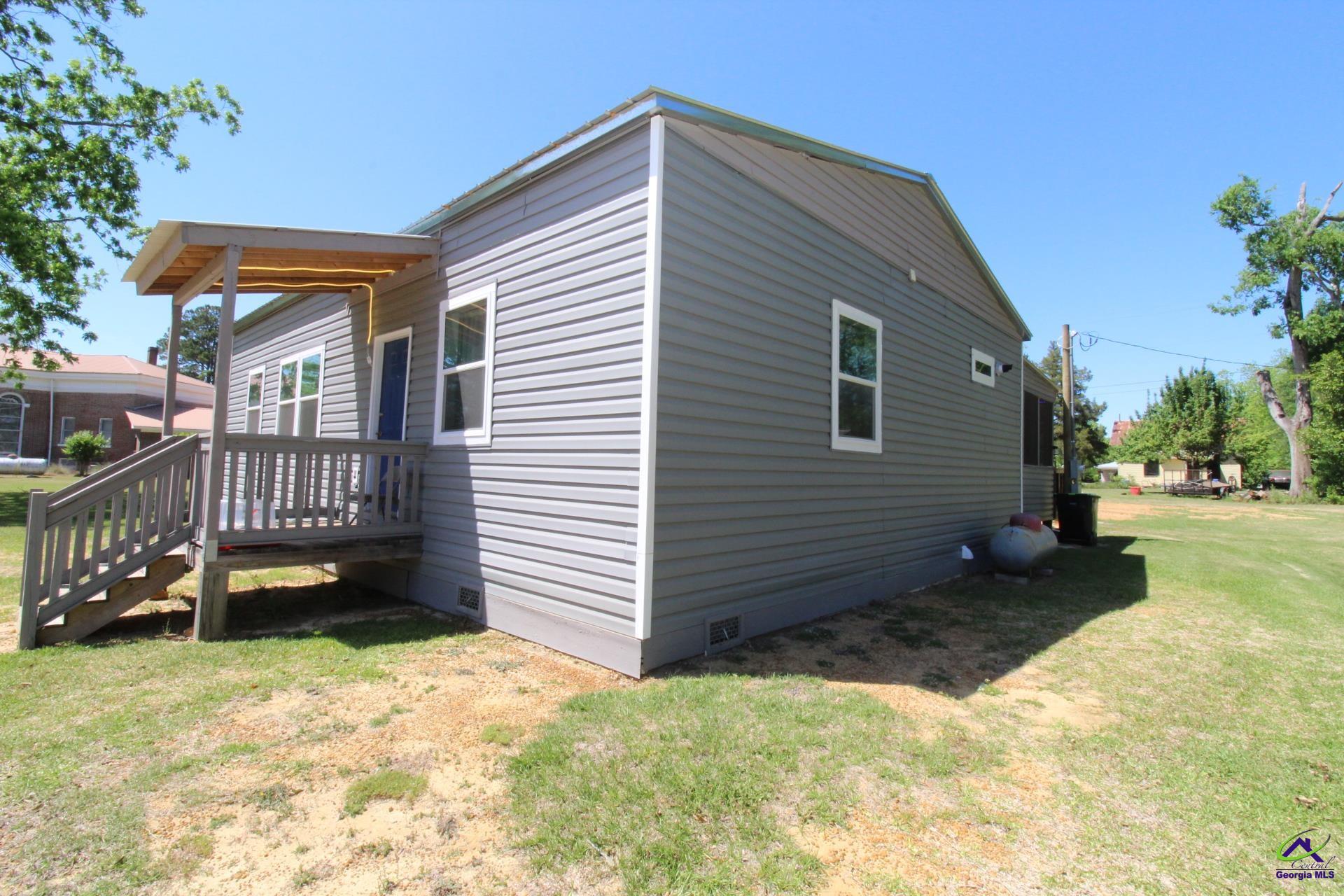 218 6th Avenue Rochelle, GA 31079 - Photo 2 of 22
