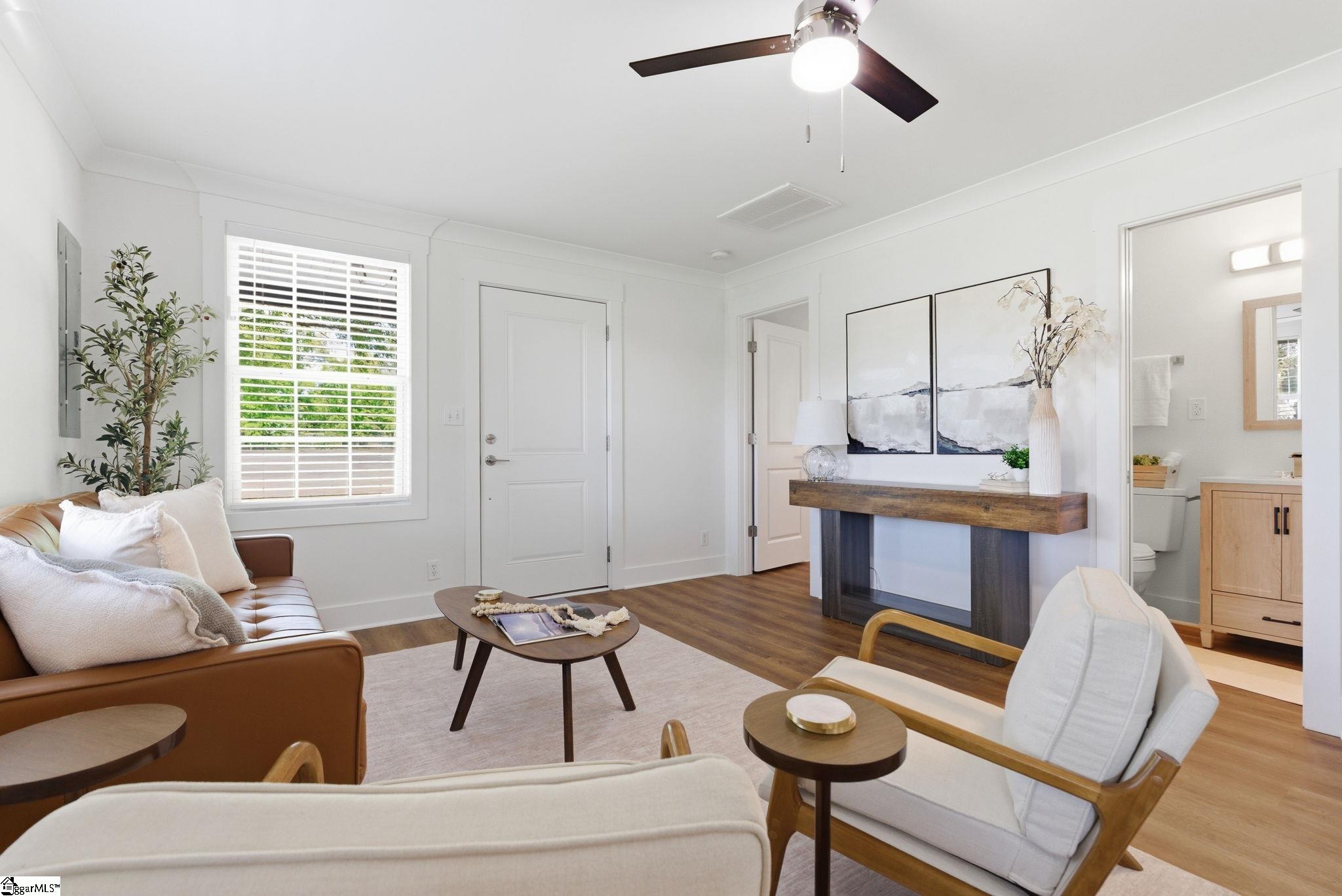 19 Jamison Street Greenville, SC 29611 - Photo 2 of 42