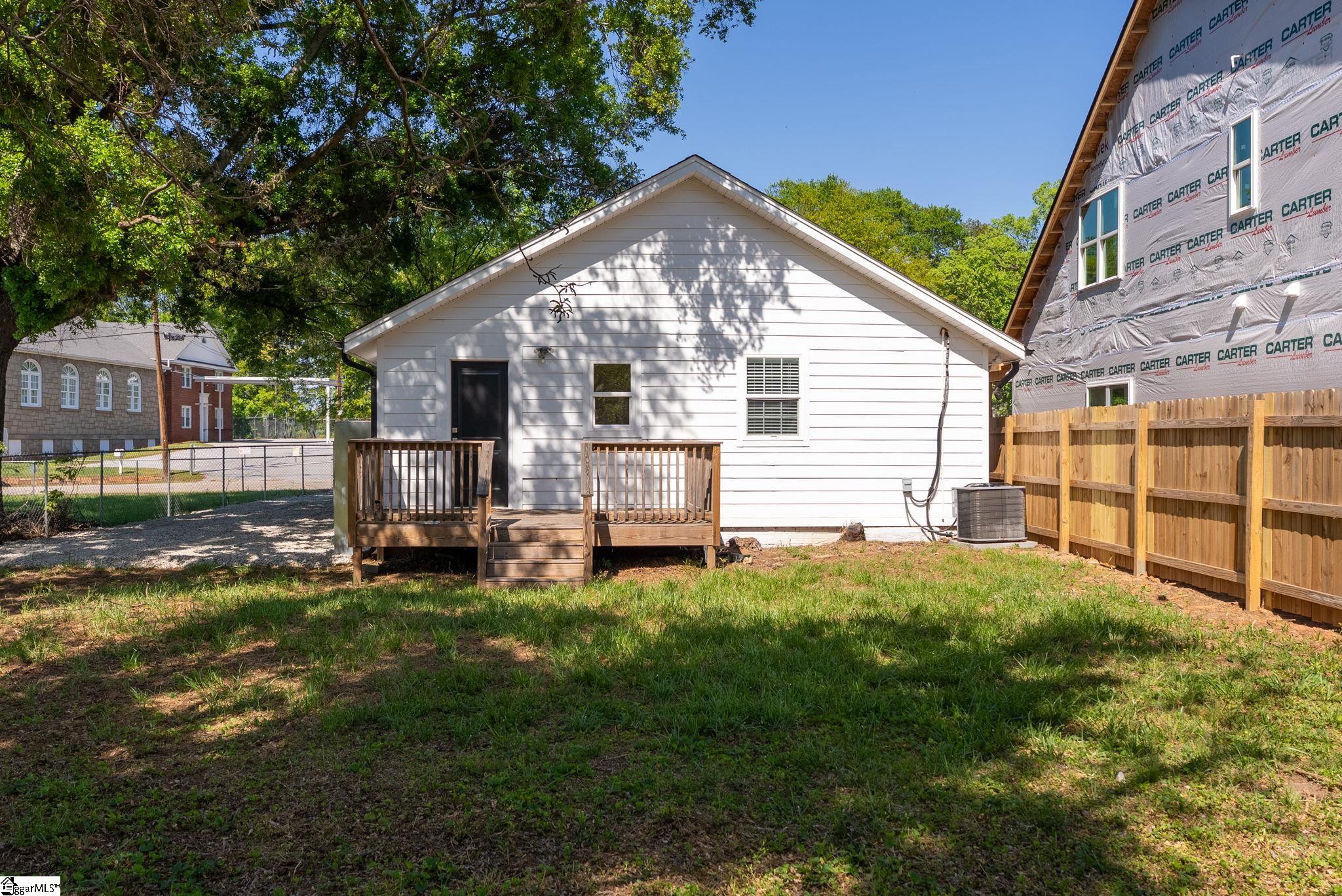 19 Jamison Street Greenville, SC 29611 - Photo 24 of 42