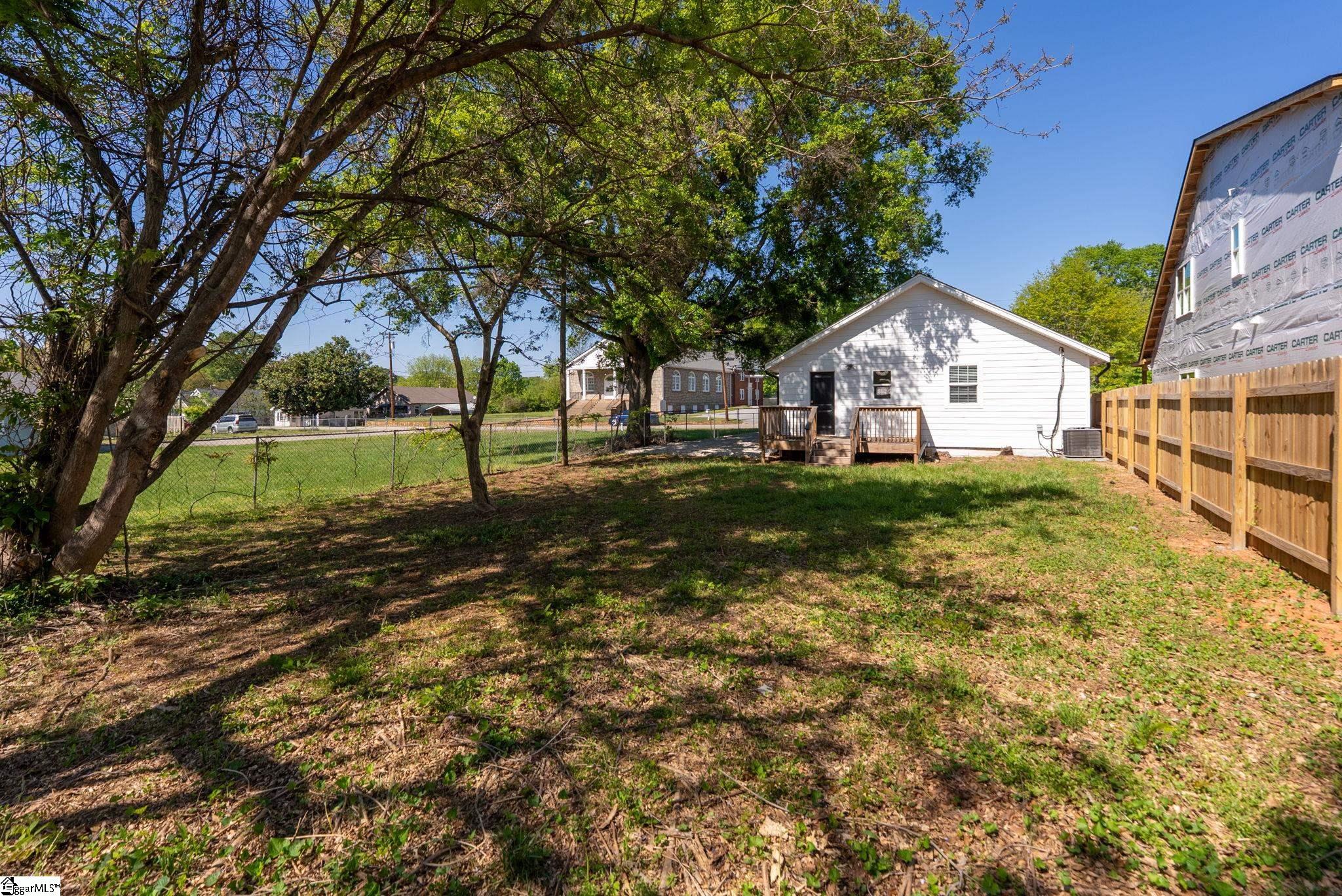 19 Jamison Street Greenville, SC 29611 - Photo 25 of 42