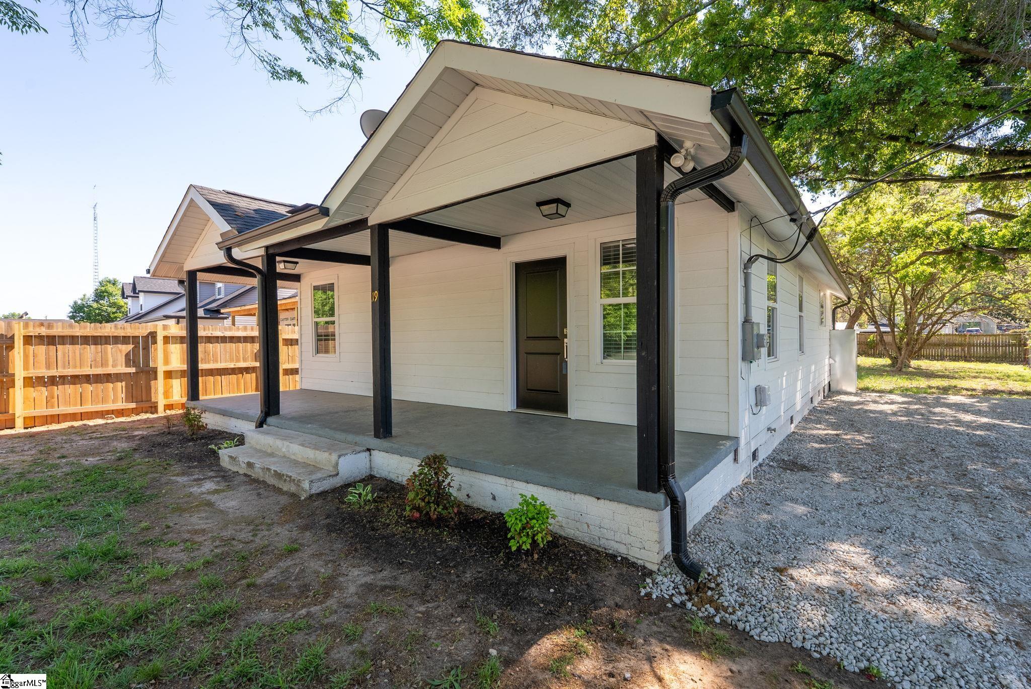 19 Jamison Street Greenville, SC 29611 - Photo 38 of 42