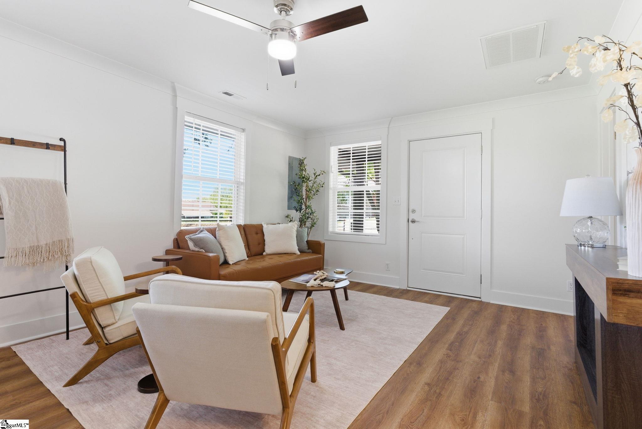 19 Jamison Street Greenville, SC 29611 - Photo 4 of 42