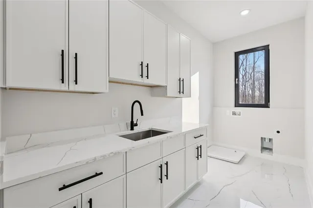 $1,199,999 | 177 Deer Cyn Drive, Auburn, GA 30011