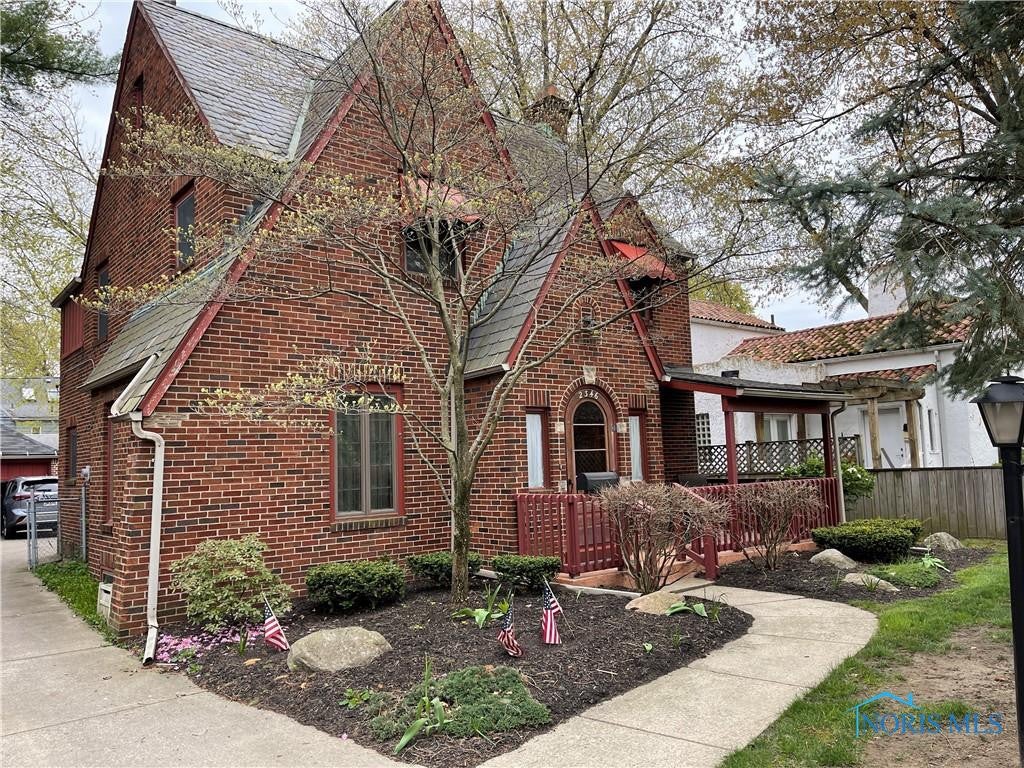 2346 Secor Road Toledo, OH 43606 - Photo 2 of 29 Gallery Image 2