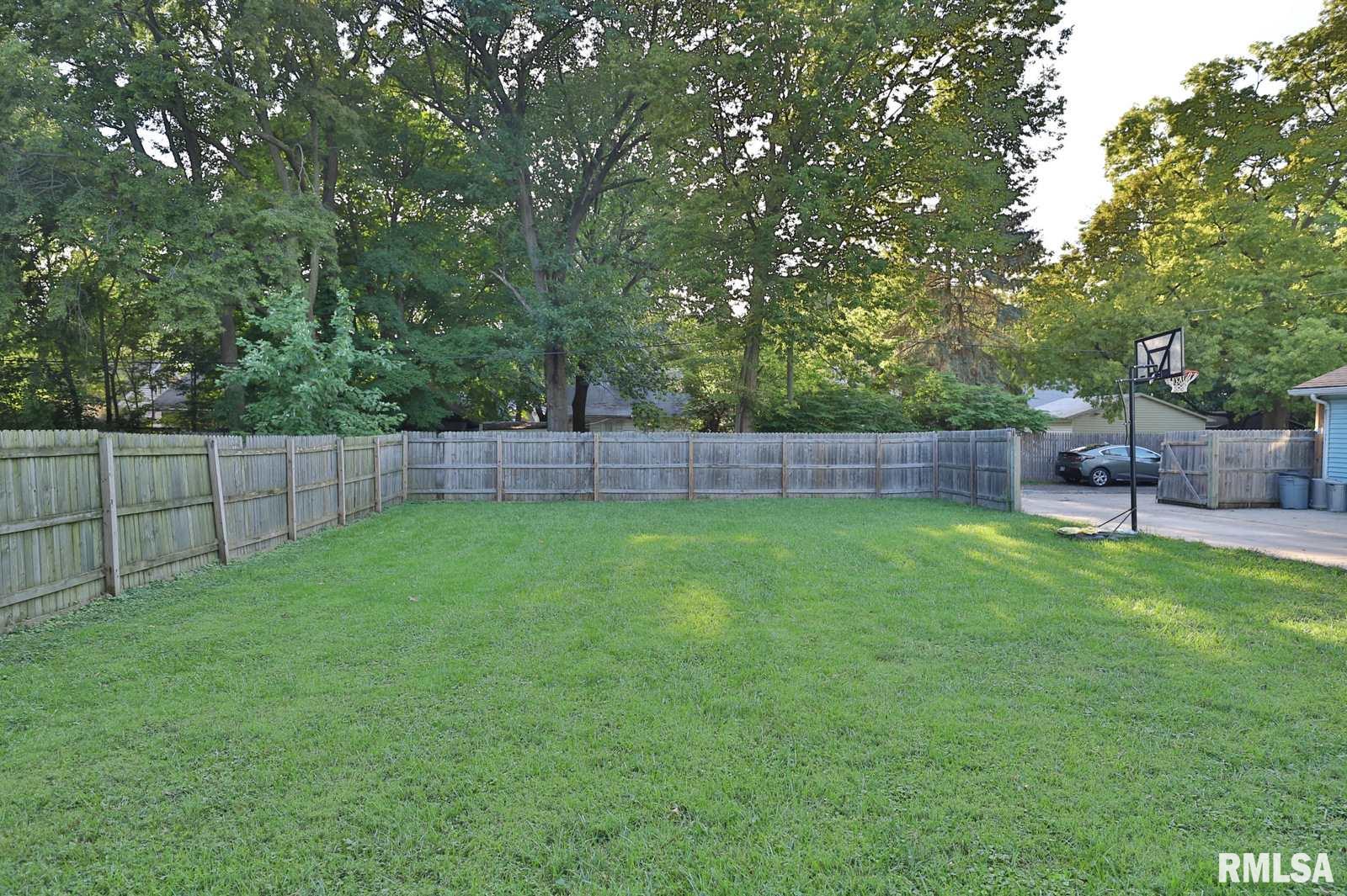 1503 North Sheridan Road Peoria, IL 61606 - Photo 6 of 48 Gallery Image 6