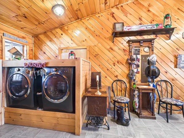$399,900 | 361 Jackson Lodge Road, Canaan, VT 05903