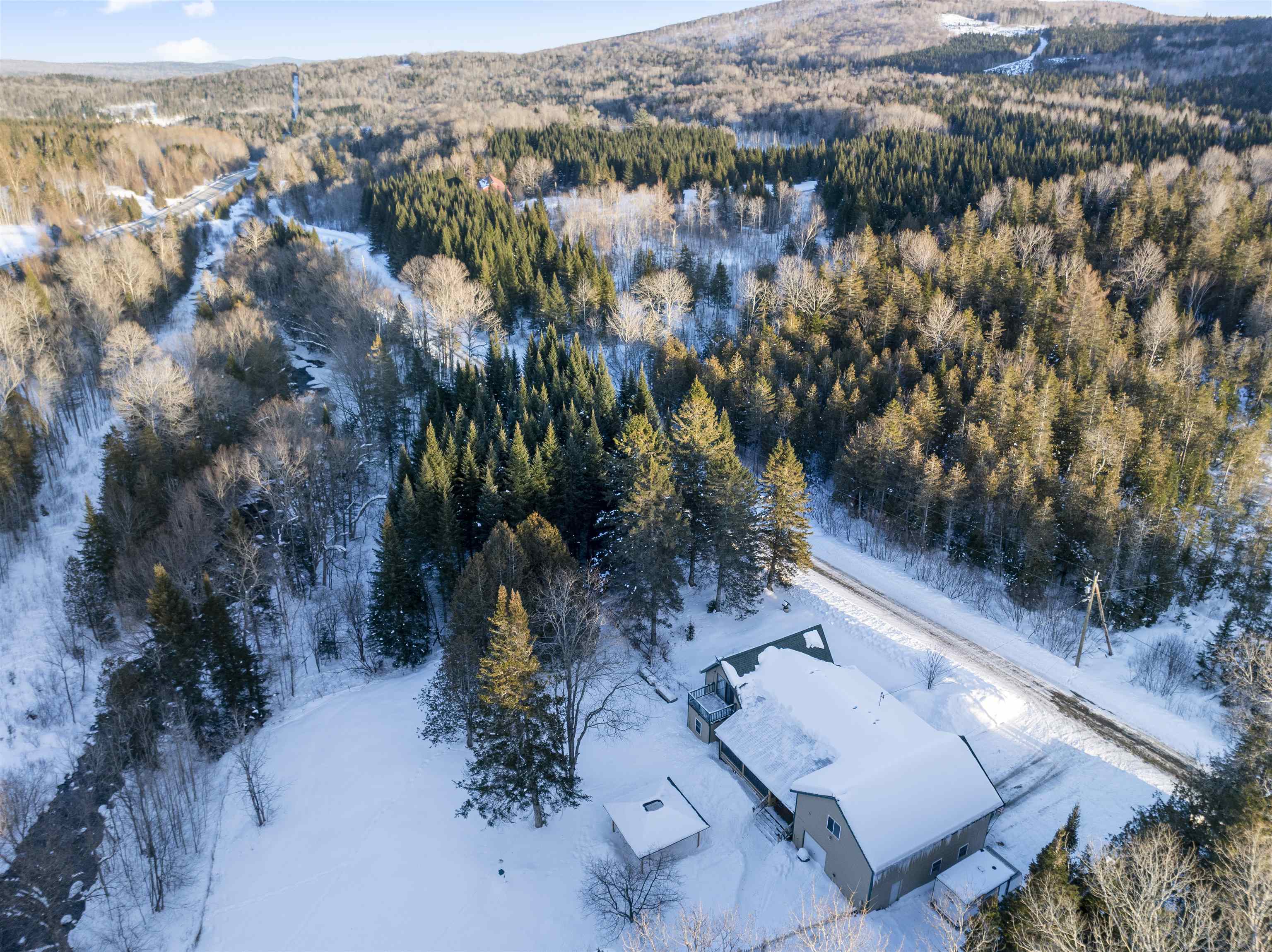 361 Jackson Lodge Road Canaan, VT 05903 - Photo 4 of 58