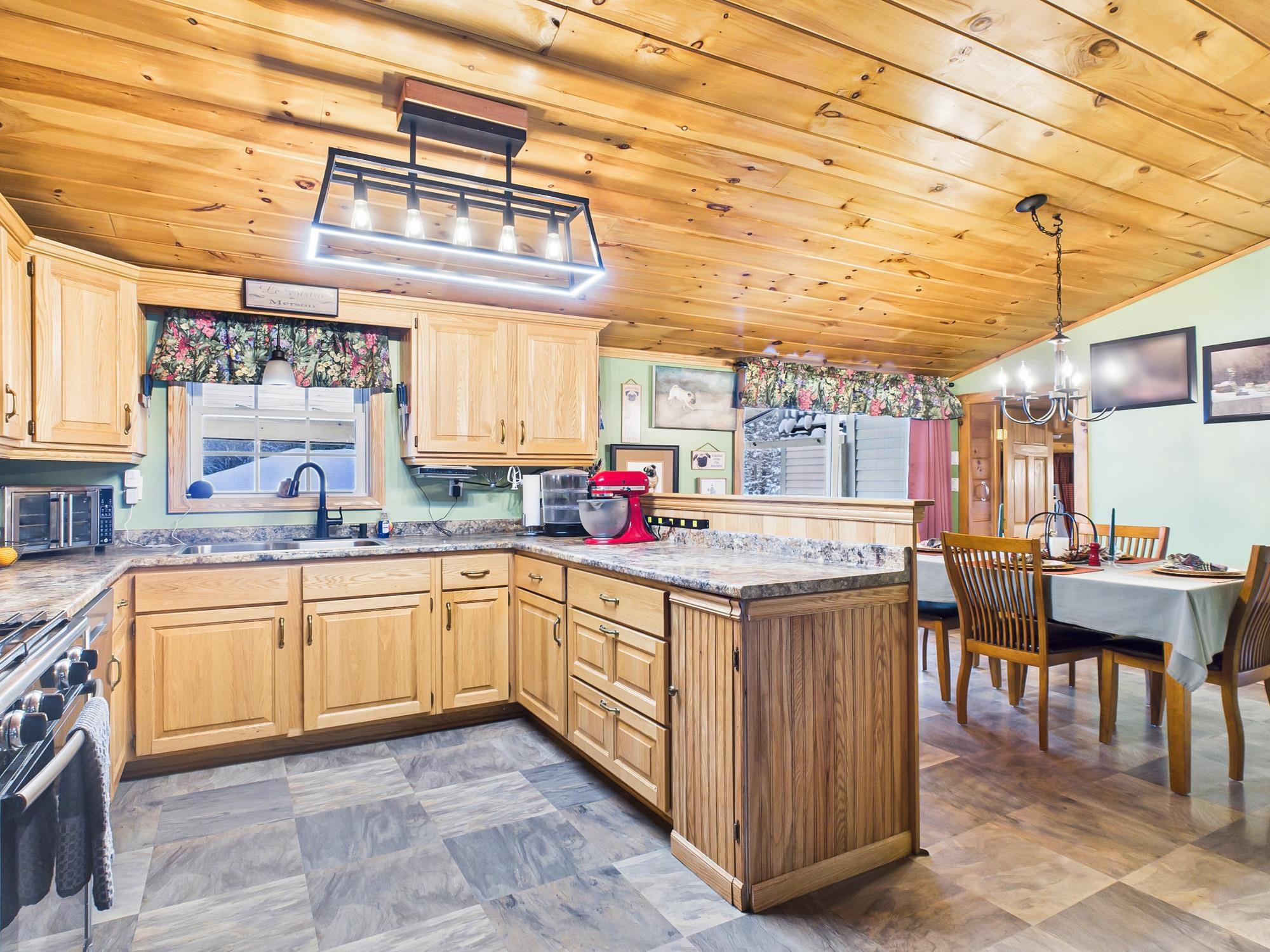 361 Jackson Lodge Road Canaan, VT 05903 - Photo 7 of 58