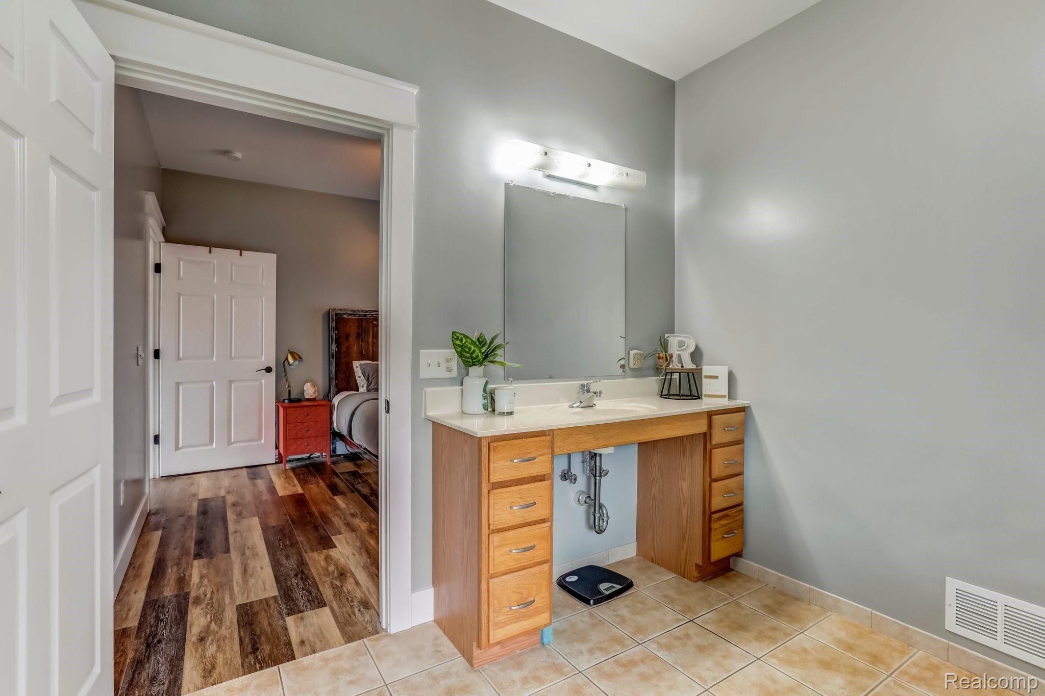 48 West Snover Road Mayville, MI 48744 - Photo 18 of 34 48 W Snover Rd, Mayville, MI 48744-18.jpg-SMALL