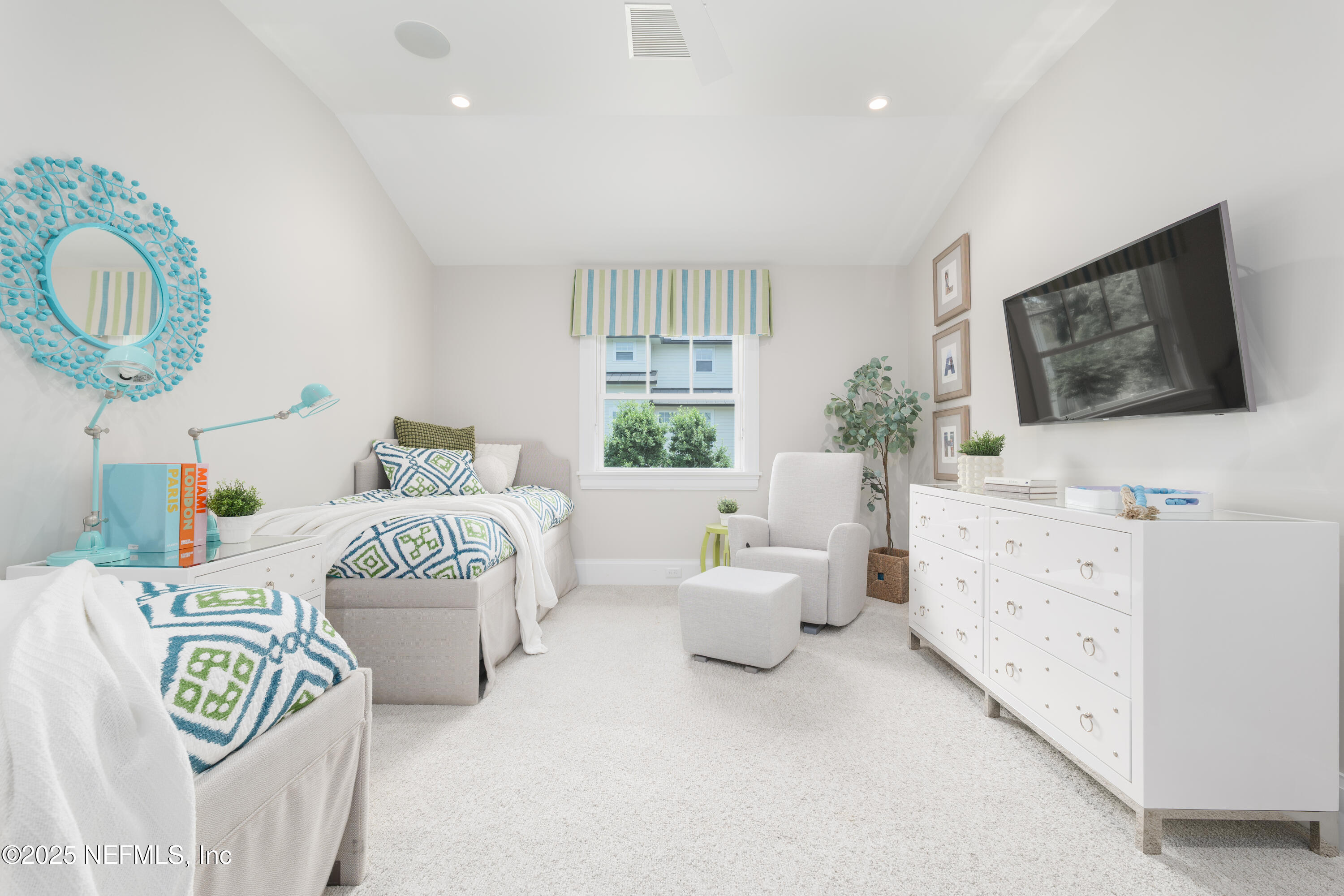 365 8th Street Atlantic Beach, FL 32233 - Photo 29 of 65 Guest Suite