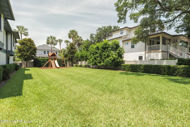 $4,750,000 | 365 8th Street, Atlantic Beach, FL 32233