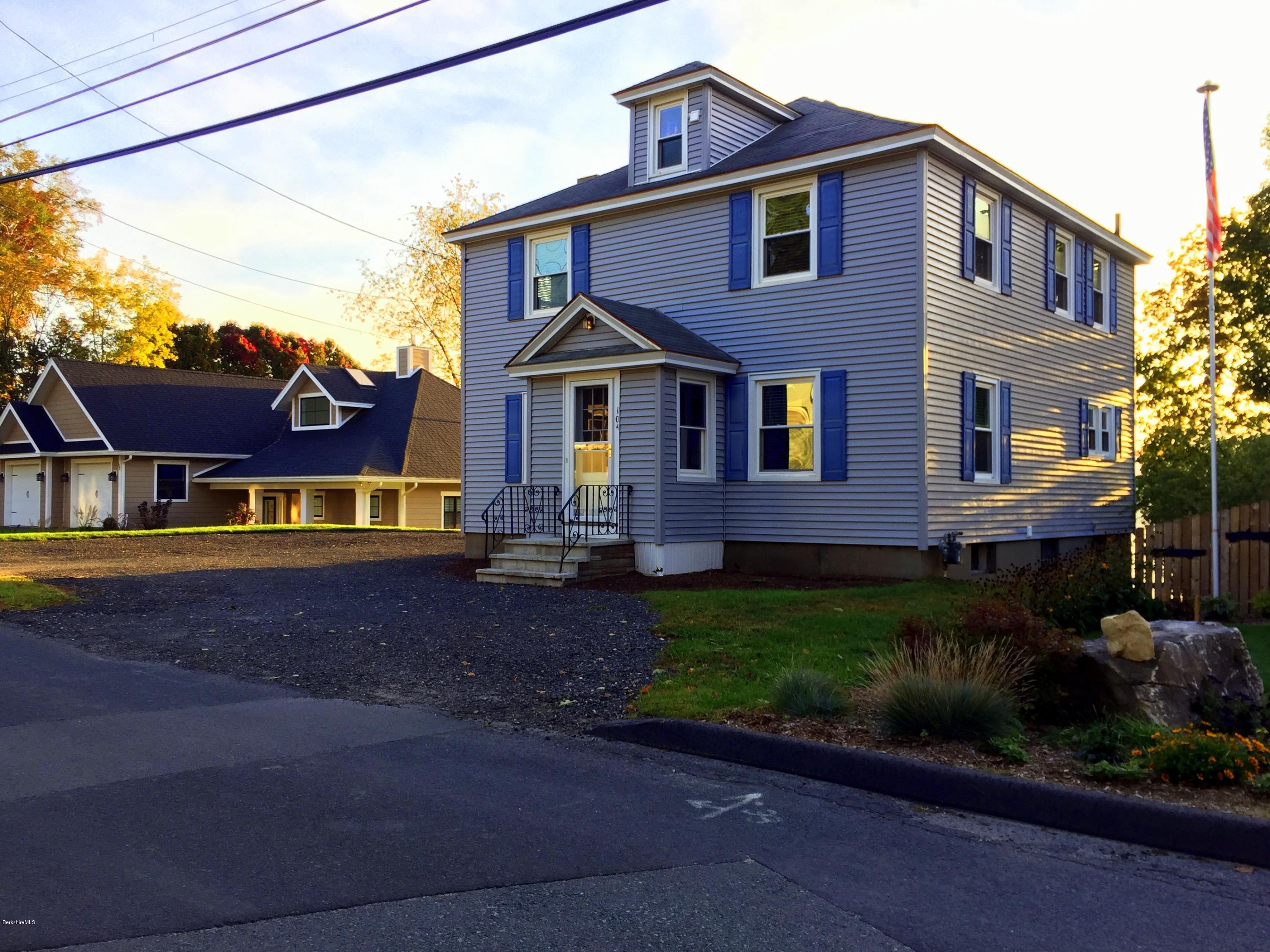 104 Ridge Avenue Pittsfield, MA 01201 - Photo 2 of 23 Ridge Ave 10-5-2018