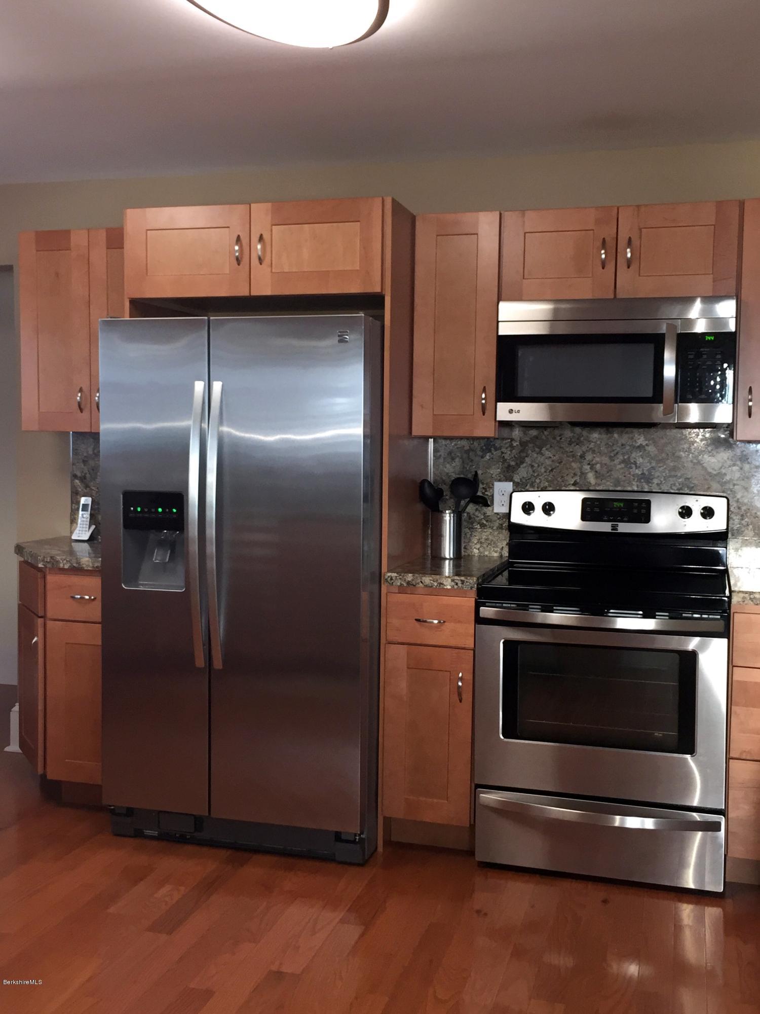 104 Ridge Avenue Pittsfield, MA 01201 - Photo 14 of 23 Ridge Ave 10-5-2023