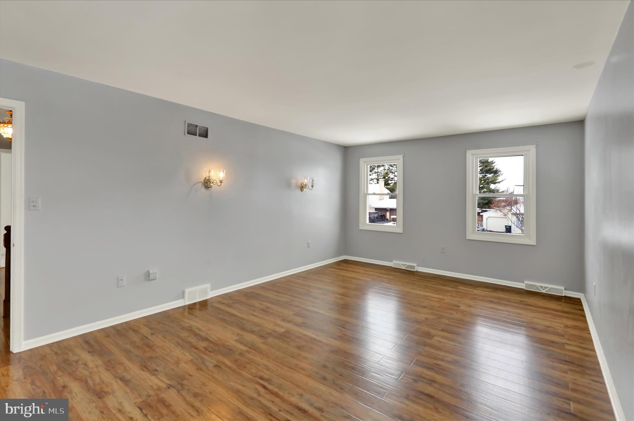 438 Coach House Lane Lititz, PA 17543 - Photo 22 of 47 Primary Bedroom