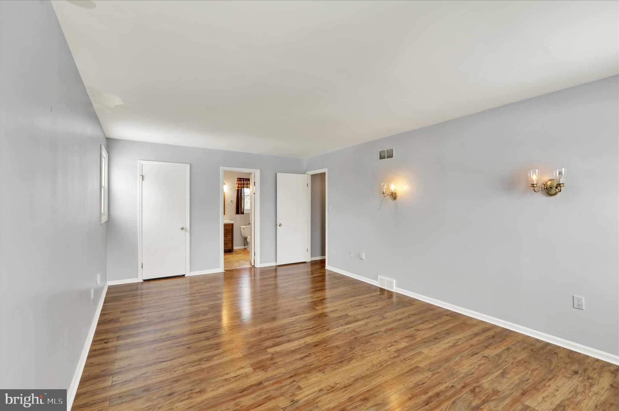 438 Coach House Lane Lititz, PA 17543 - Photo 23 of 47 Primary Bedroom